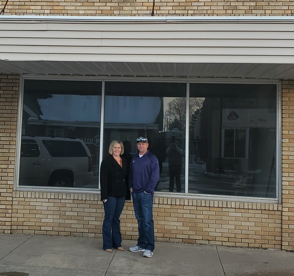 Altwines Announce New Hardware Store Planned for Downtown Plainview