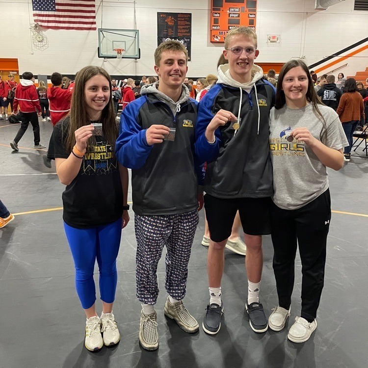 Siblings qualified for State Wrestling