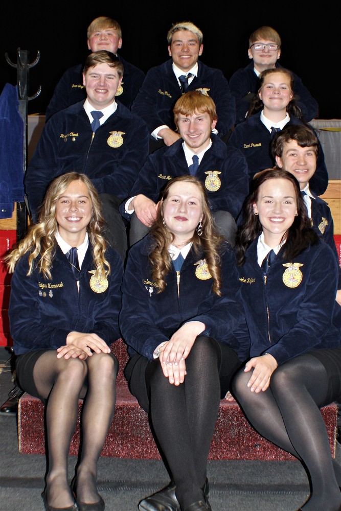 The Plainview FFA Chapter’s new 2022-2023 Officer team included, front row (l to r): Vice President Abbie Kromarek, President Marlena Curtiss and Historian Brooke Rafert; second row: Junior Advisor Reagan Choat, Treasurer Brett Norris, Secretary Roni Prewitt and Reporter Scott Hintz; and back row: Alumni Liason Sean Taylor, Sentinel Tanner Frahm and Parliamentarian Jay Jay Gaver.
