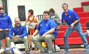Three Husky wrestlers qualify for District Wrestling meet