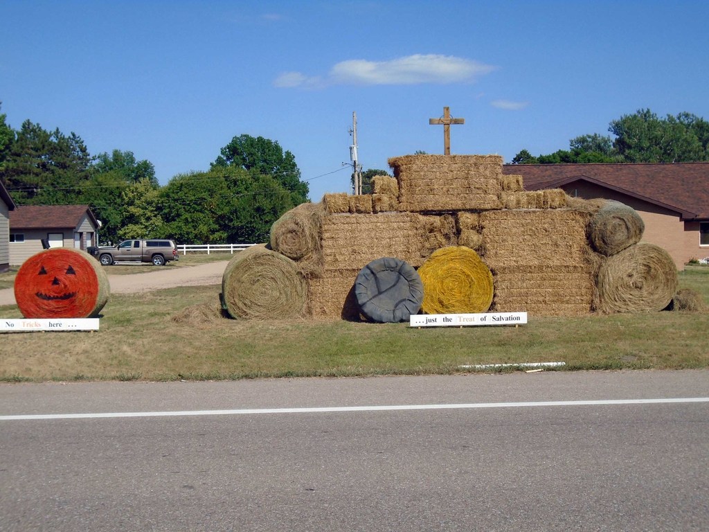 Hay Sculpture at Immanuel Lutheran Church